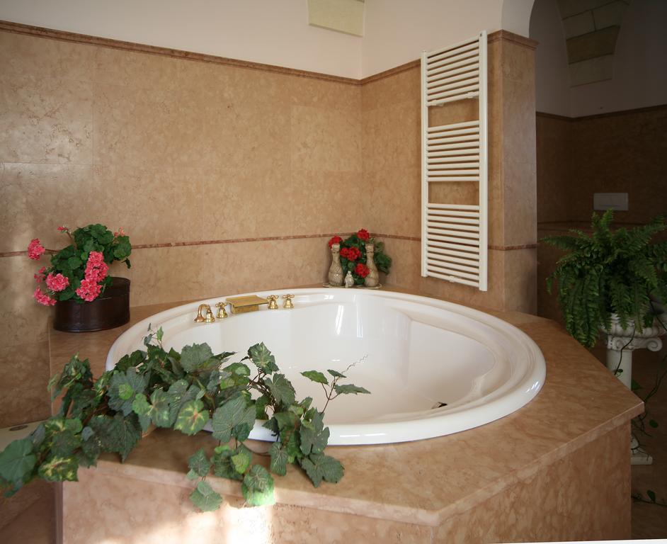 לינה וארוחת בוקר Sanarica Masseria Quadrelli חדר תמונה