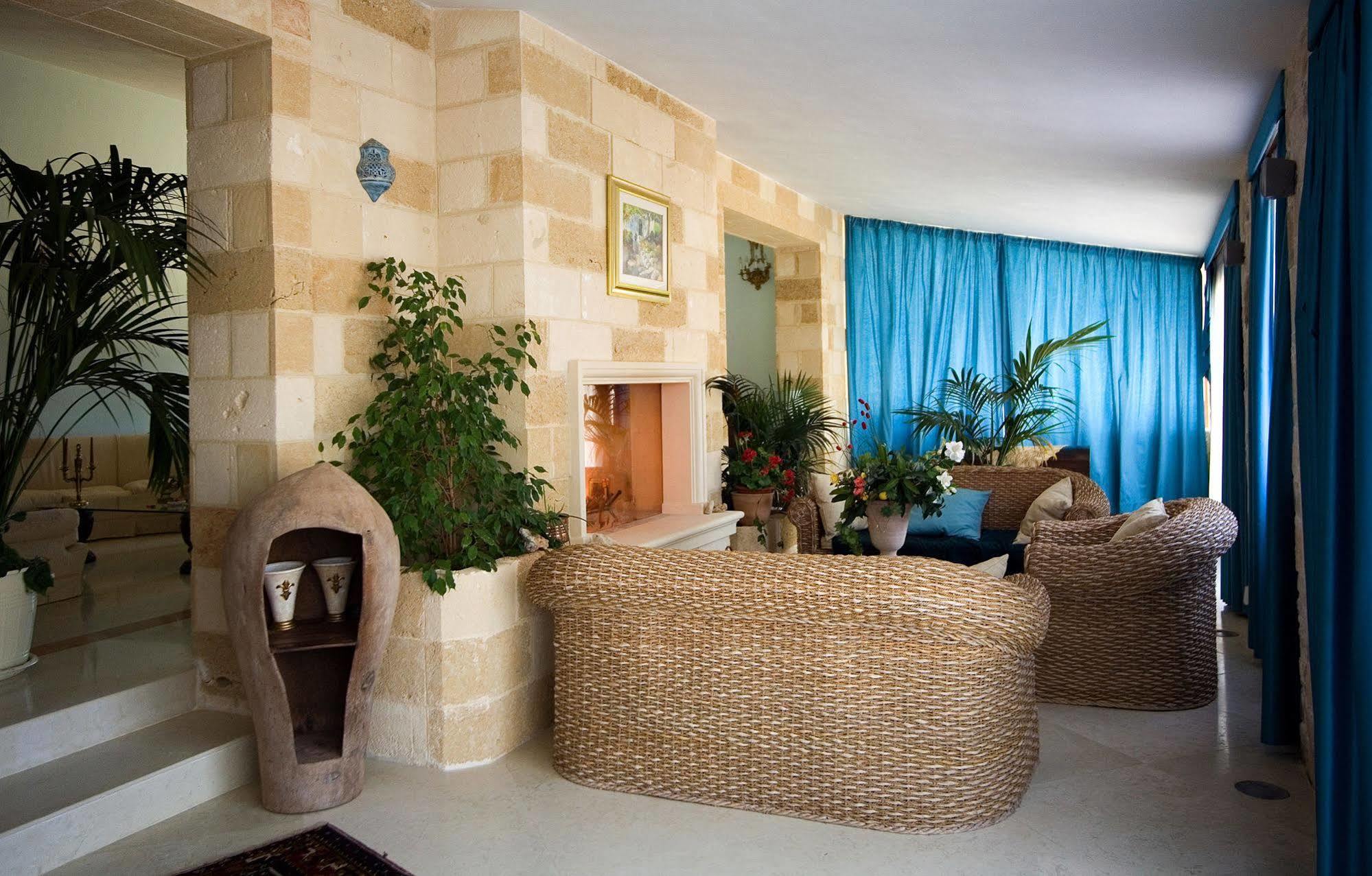 לינה וארוחת בוקר Sanarica Masseria Quadrelli מראה חיצוני תמונה